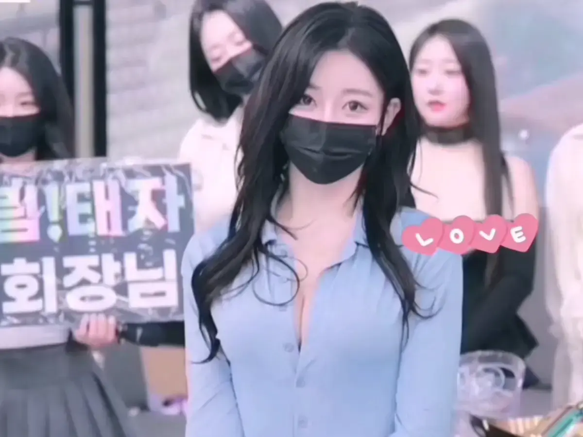 《BJ女团全员卸甲小黑屋》高清完整版免费在线观看-BJ女团全员卸甲未删减版1080P无广告-熊猫班全员卸甲最新热舞《韩国BJ舞团》热辣舞台劲爆合集
