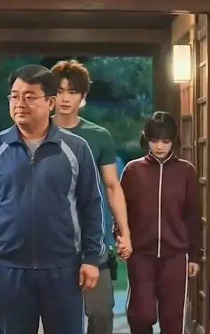 《高三爱情故事》AI短剧完整版全集在线观看-高能魂穿逆袭剧情太敢拍-《高三爱情故事》未删减HD中字免费播放-夸克网盘资源分享沉浸式追剧体验