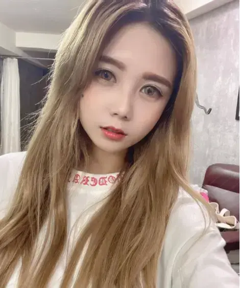 孟若羽《修女的治疗日记》超清未删减完整视频在线看-《孟若羽的vlog》全集免费播放-1080P高清画质无弹窗广告