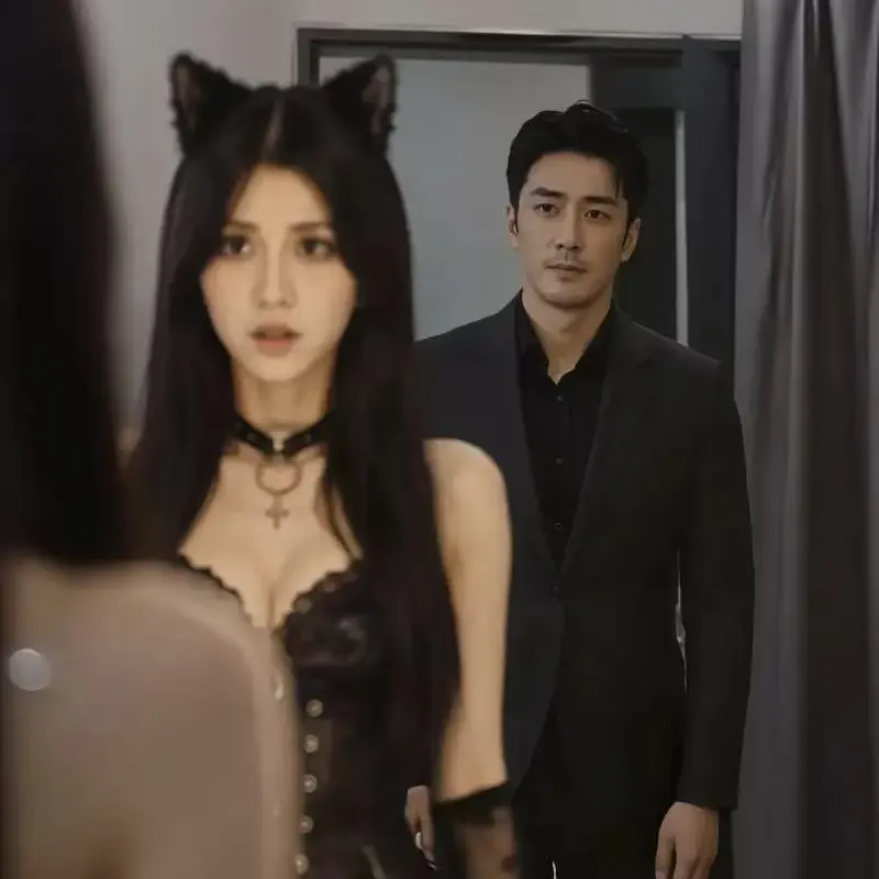 《不能碰的猫耳女下属的秘密》完整版合集-2026都市职场悬疑AI短剧-谜团探寻反转追剧-不能碰的猫耳女下属的秘密全网刷屏